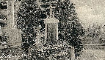 Pomník padlým v Hošťálkovicích - z roku 1939